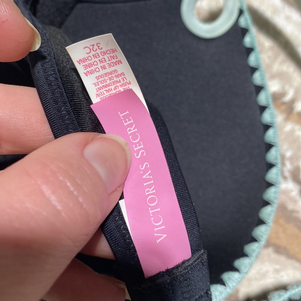 Victoria’s Secret Bombshell Swim Top - Picture 6 of 7